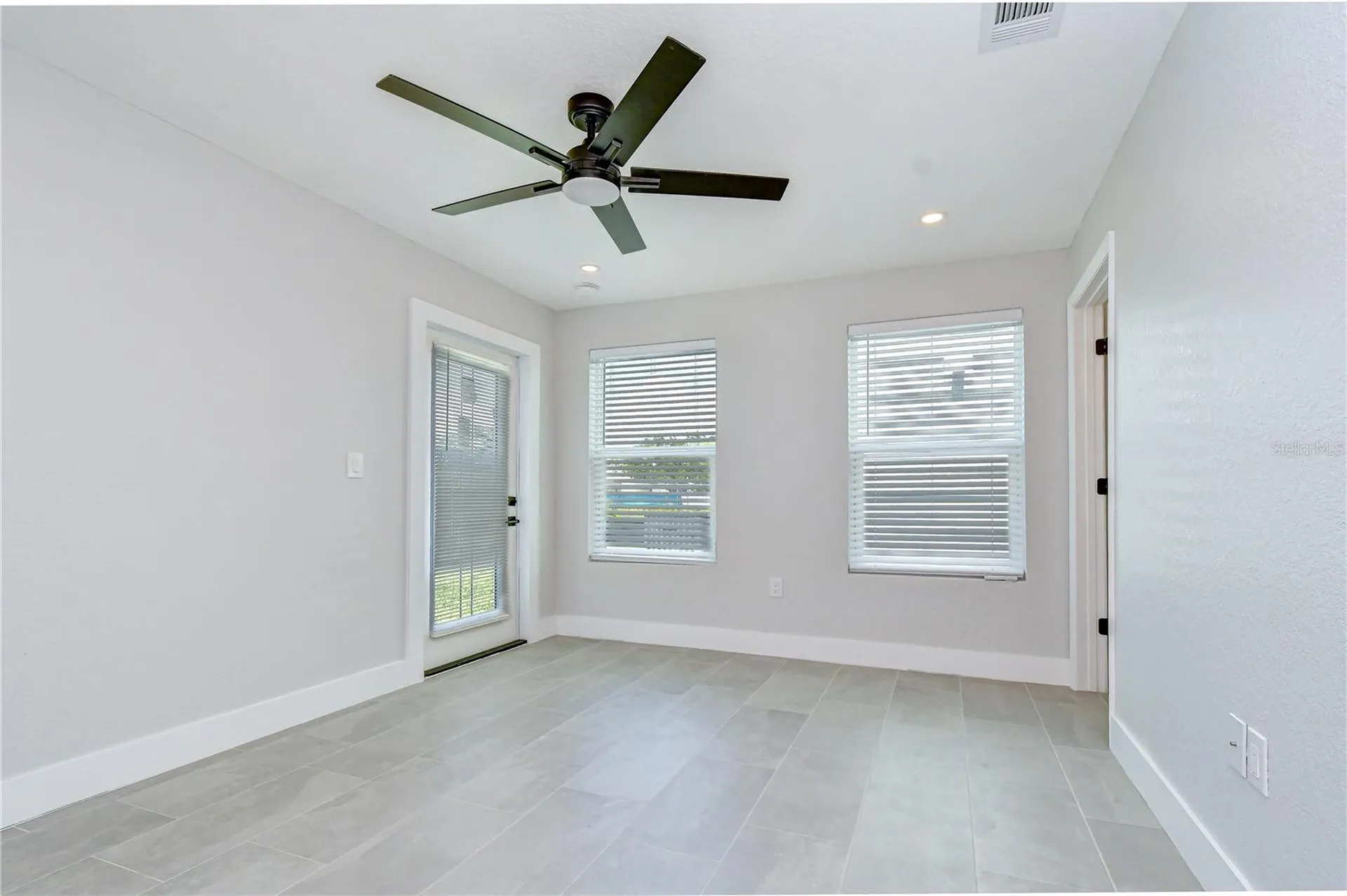 218 8th Avenue Drive W Bradenton FL 34205