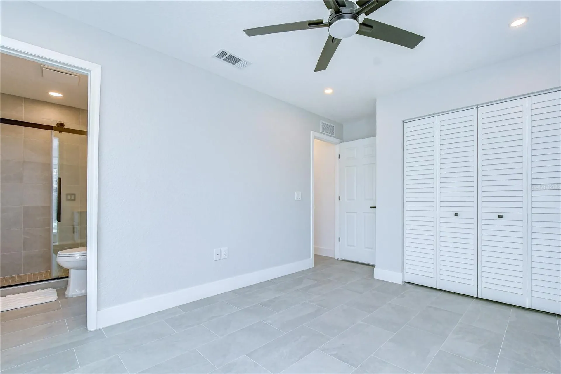 218 8th Avenue Drive W Bradenton FL 34205