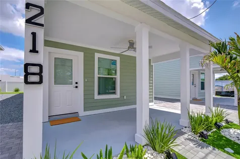218 8th Avenue Drive W Bradenton FL 34205
