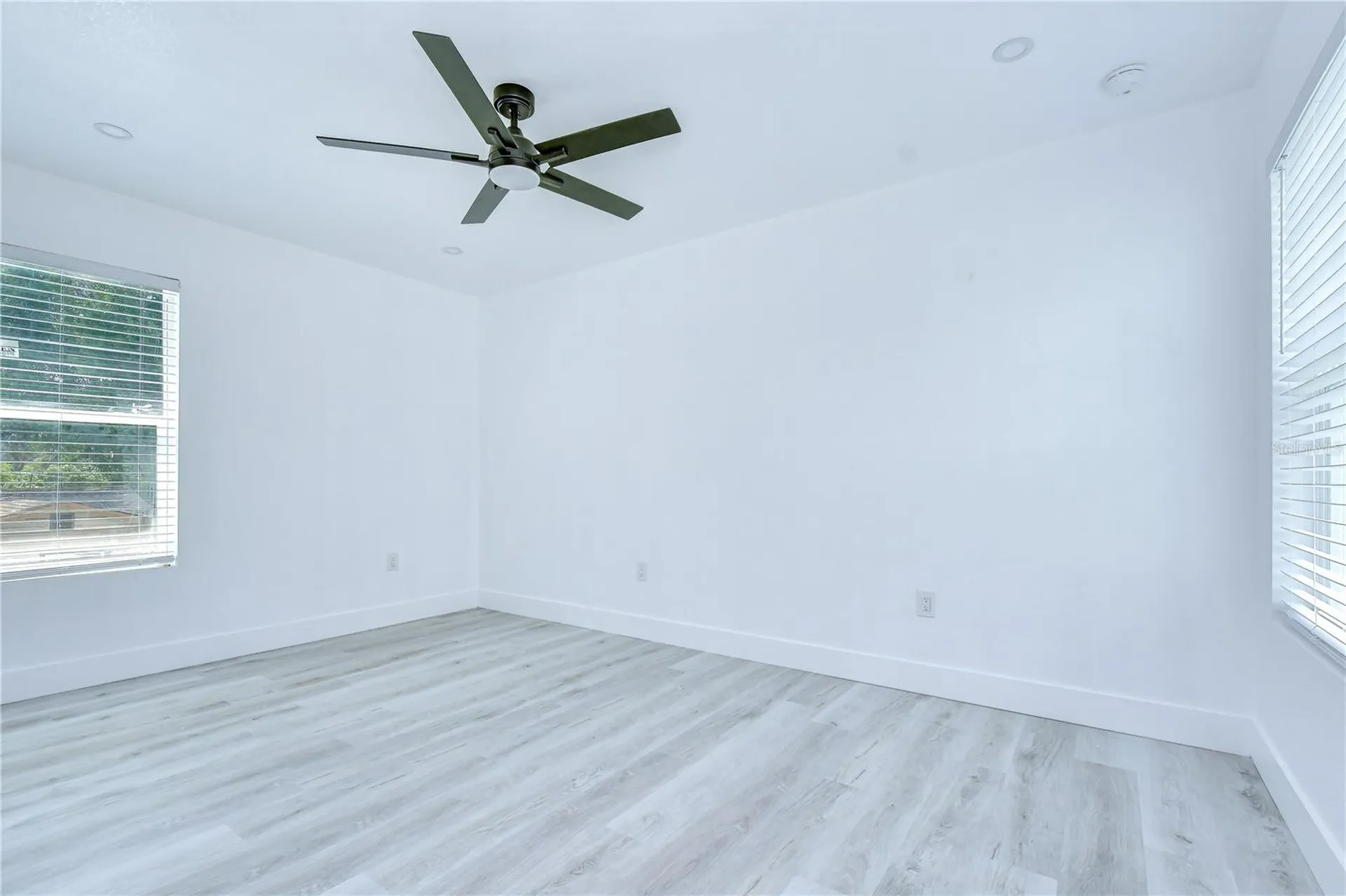 222 8th Avenue Drive W Bradenton FL 34205