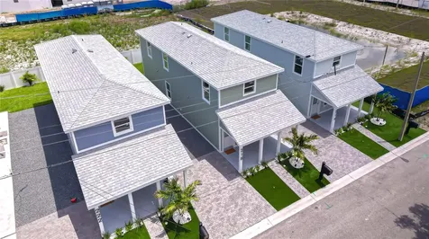 222 8th Avenue Drive W Bradenton FL 34205