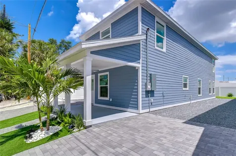 222 8th Avenue Drive W Bradenton FL 34205