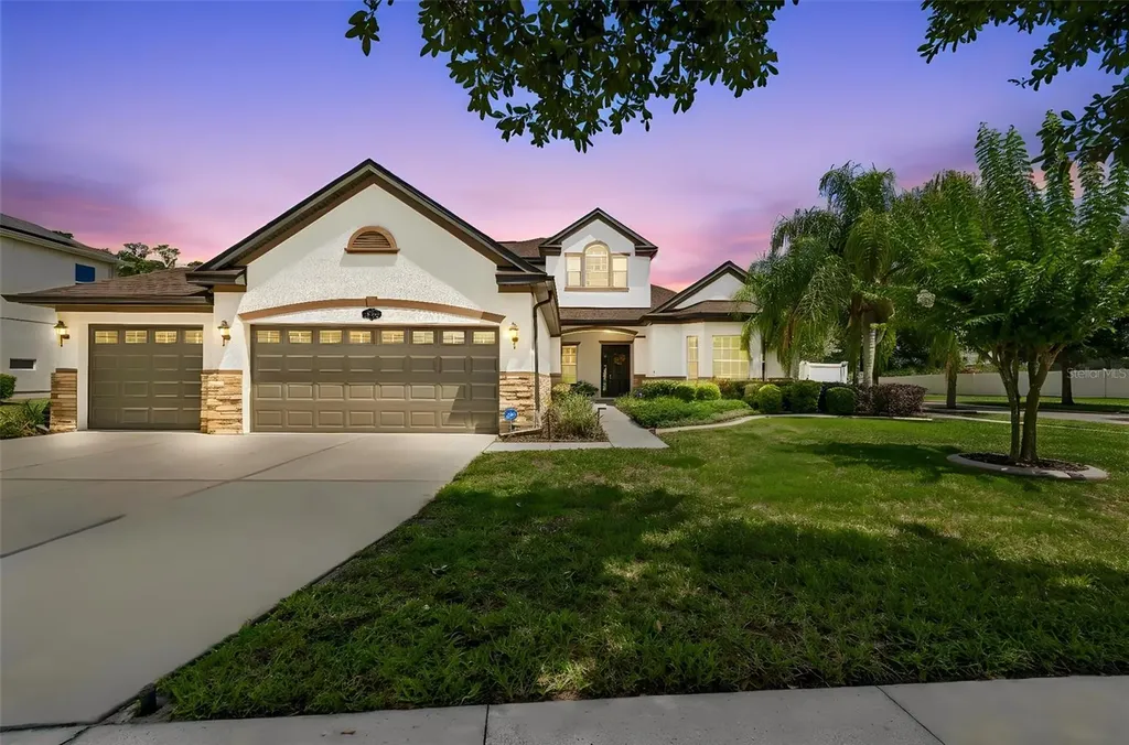 10524 Mistflower Lane Tampa FL 33647