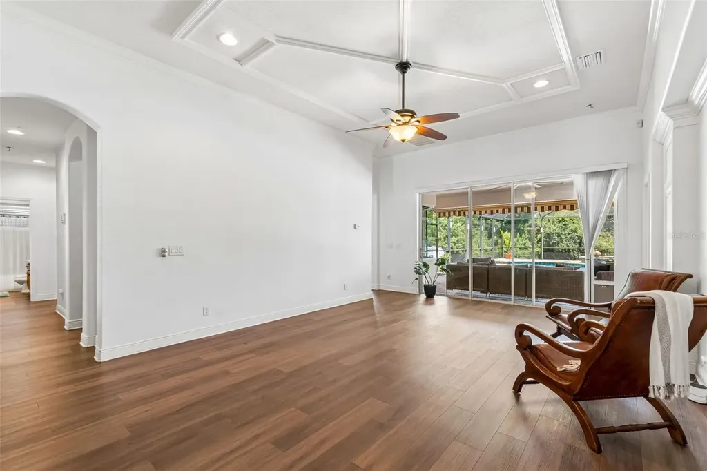 10524 Mistflower Lane Tampa FL 33647