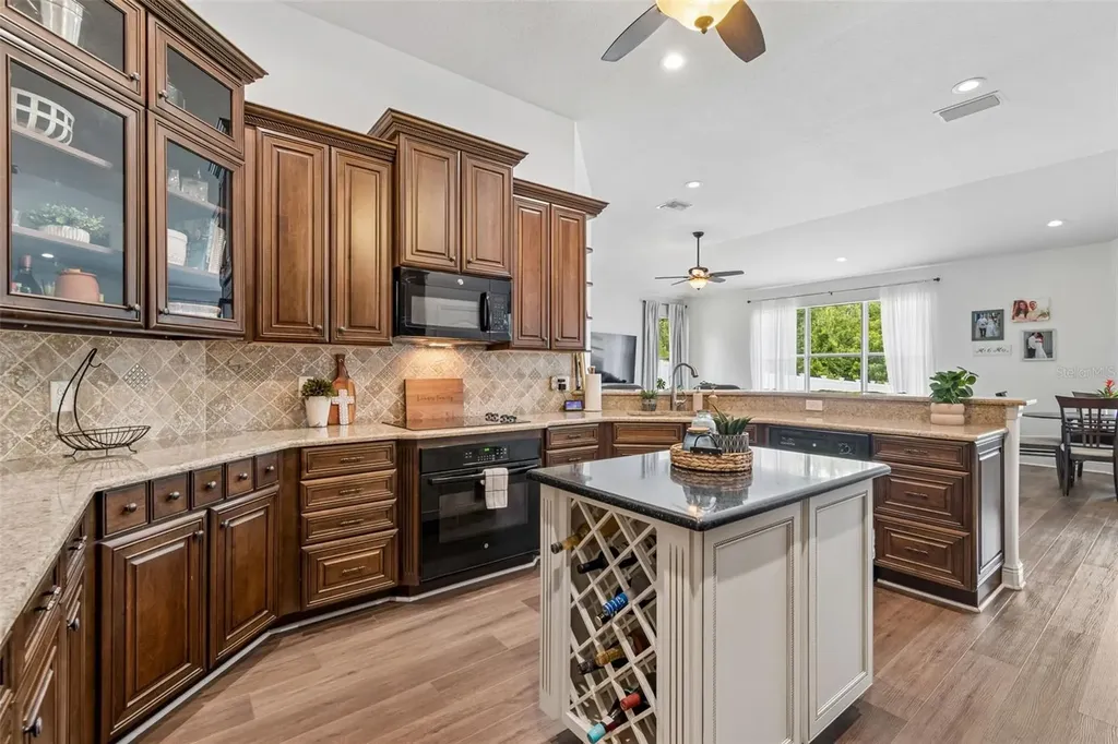 10524 Mistflower Lane Tampa FL 33647