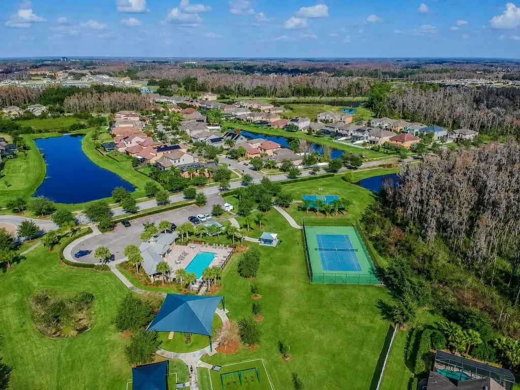 10524 Mistflower Lane Tampa FL 33647