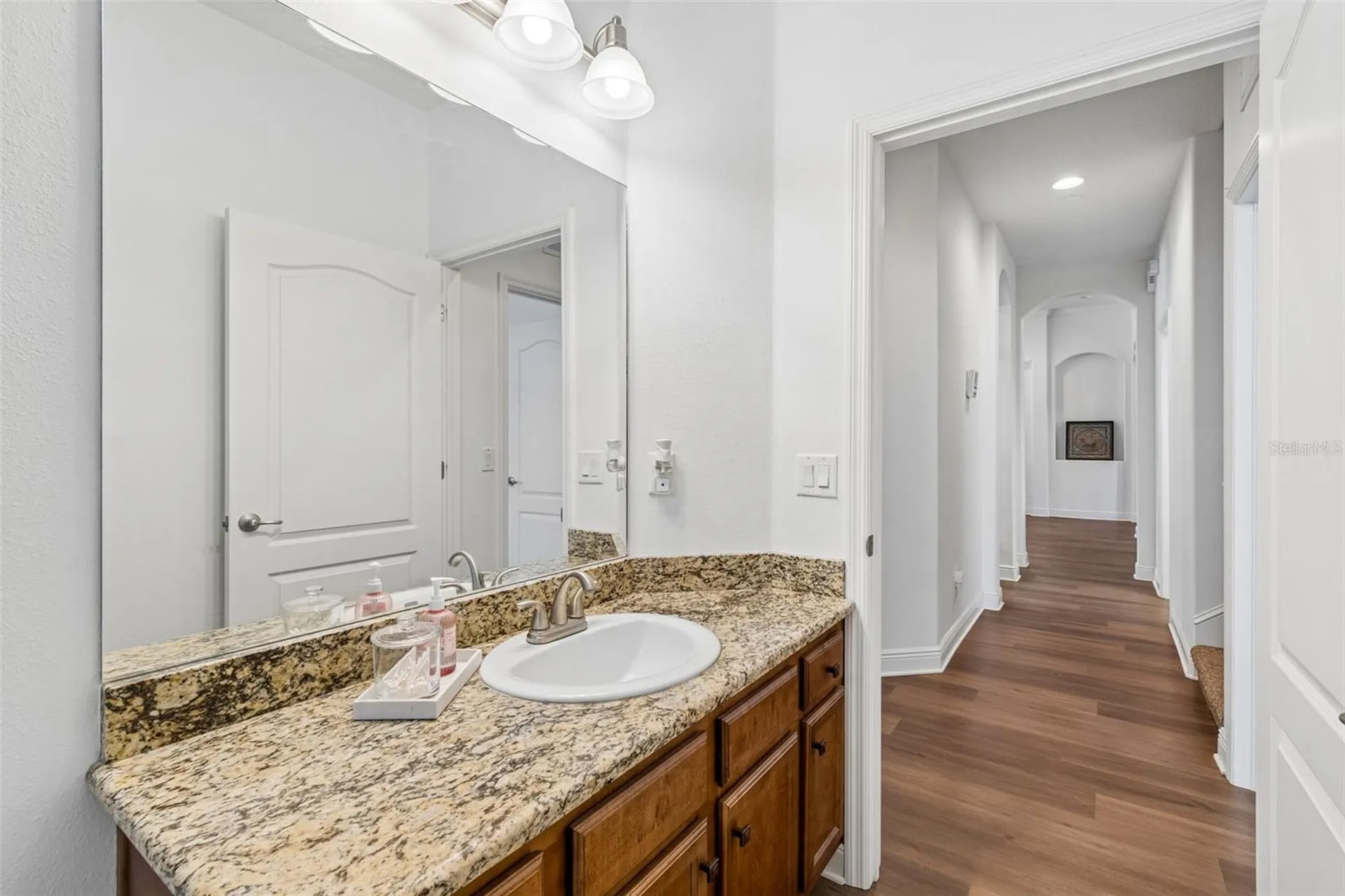 10524 Mistflower Lane Tampa FL 33647