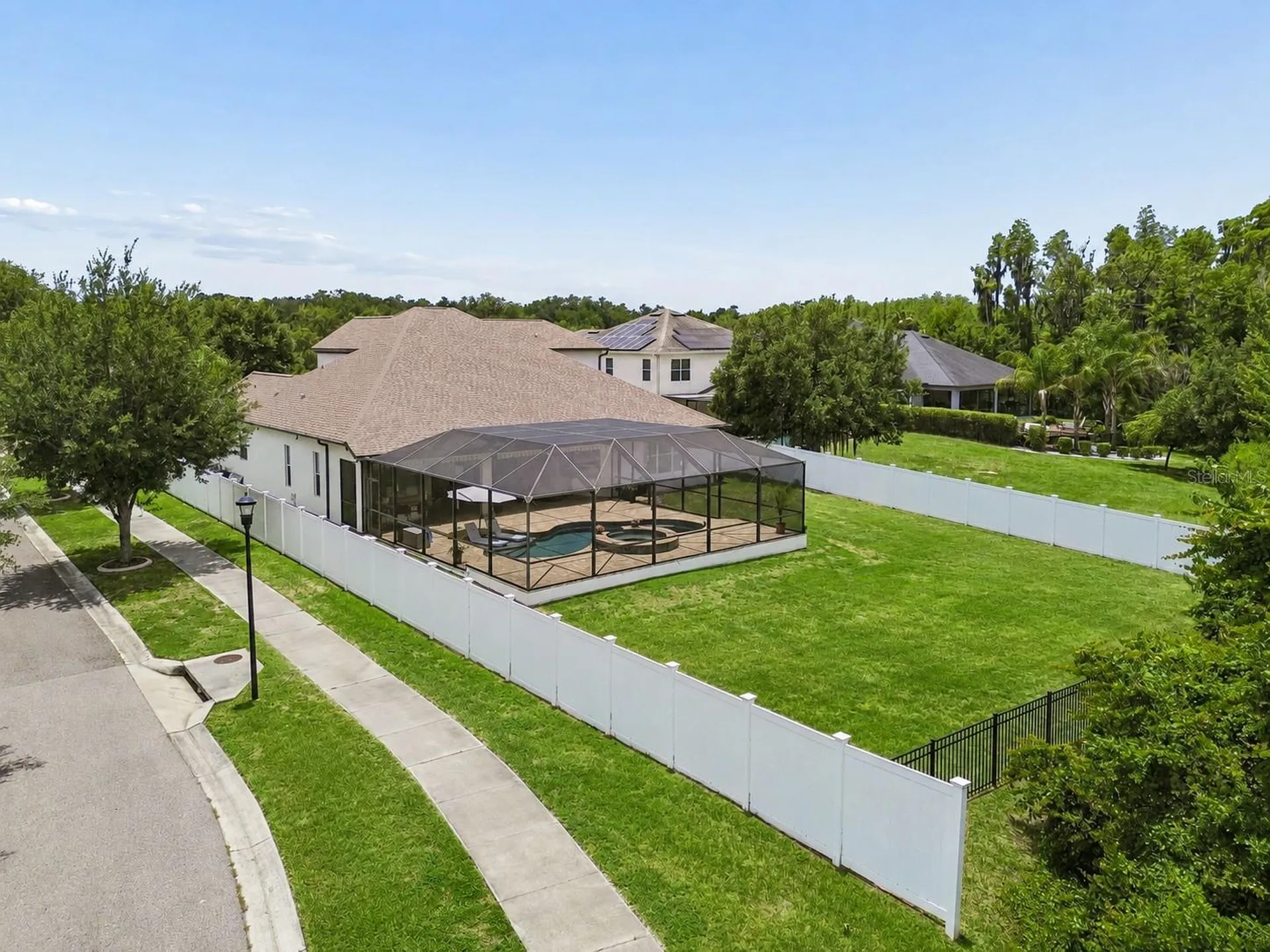 10524 Mistflower Lane Tampa FL 33647