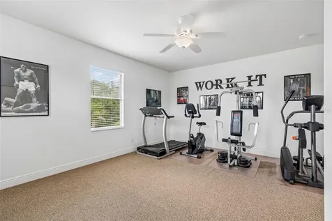 10524 Mistflower Lane Tampa FL 33647