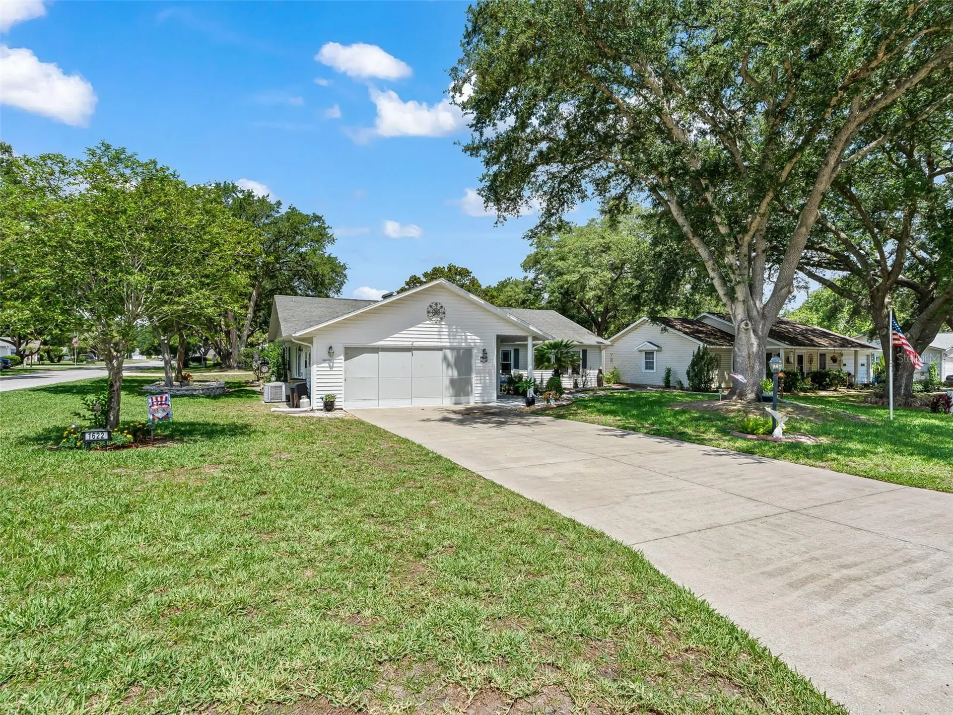 1622 New Abbey Avenue Leesburg FL 34788