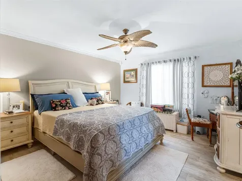 1622 New Abbey Avenue Leesburg FL 34788