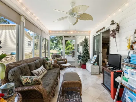 1622 New Abbey Avenue Leesburg FL 34788