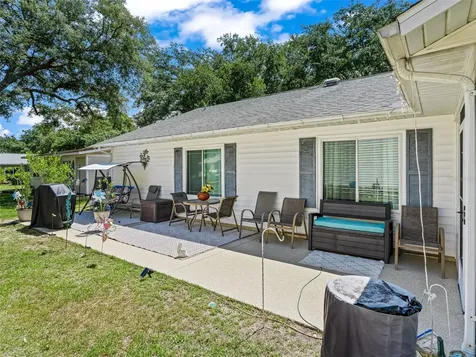 1622 New Abbey Avenue Leesburg FL 34788