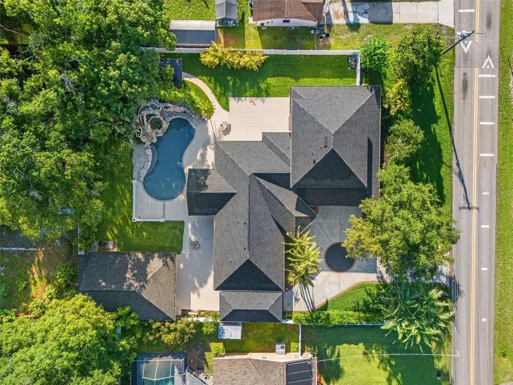 2521 Lake Ellen Drive Tampa FL 33618