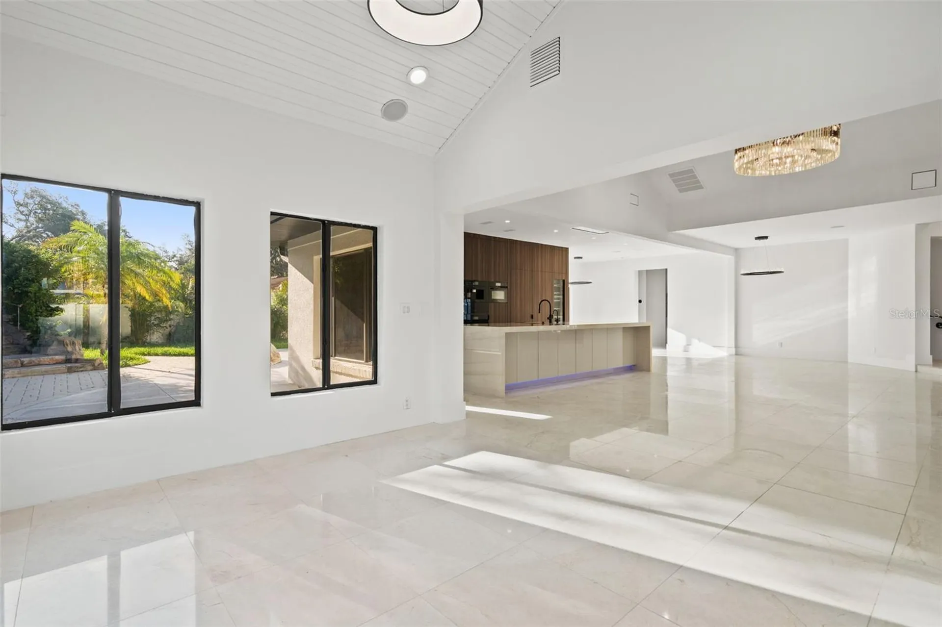 2521 Lake Ellen Drive Tampa FL 33618