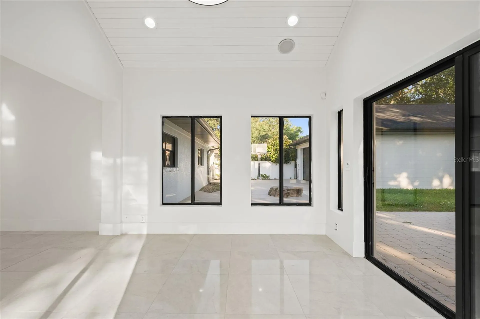 2521 Lake Ellen Drive Tampa FL 33618