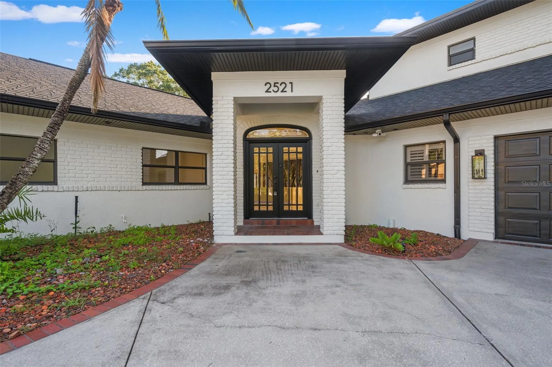 2521 Lake Ellen Drive Tampa FL 33618