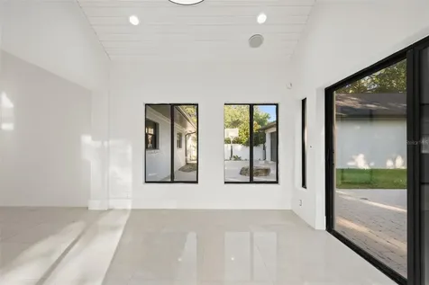 2521 Lake Ellen Drive Tampa FL 33618
