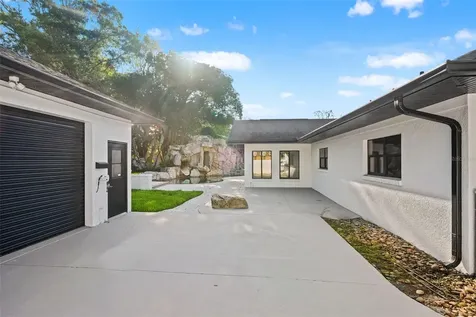 2521 Lake Ellen Drive Tampa FL 33618