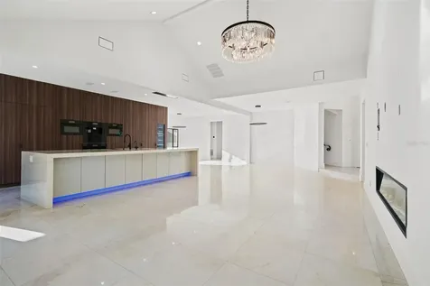 2521 Lake Ellen Drive Tampa FL 33618