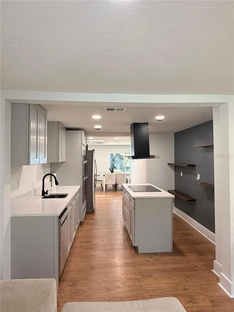 211 Bayshore Drive Orlando FL 32805