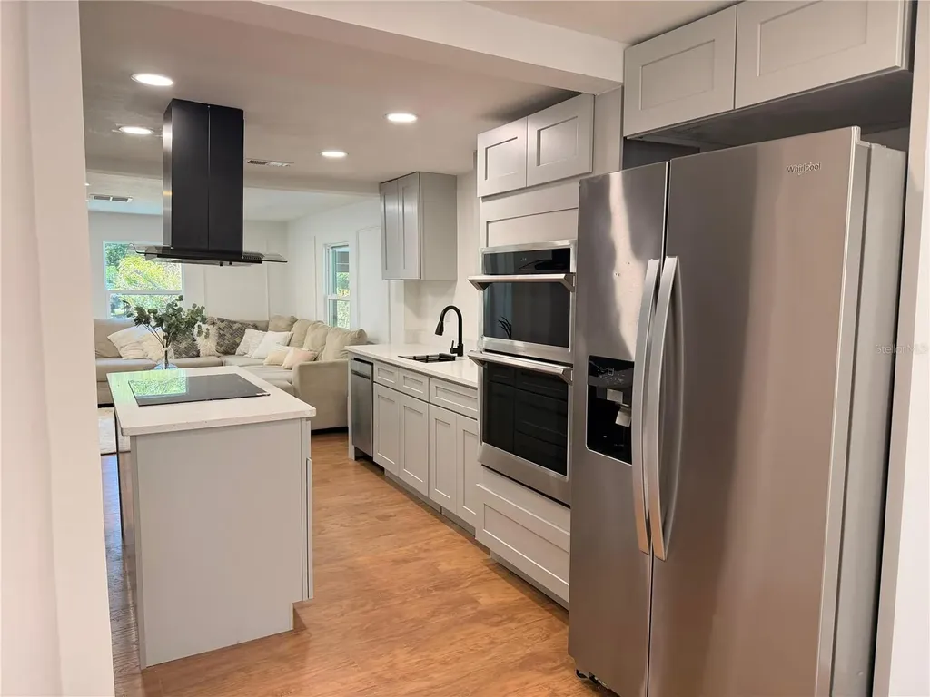 211 Bayshore Drive Orlando FL 32805