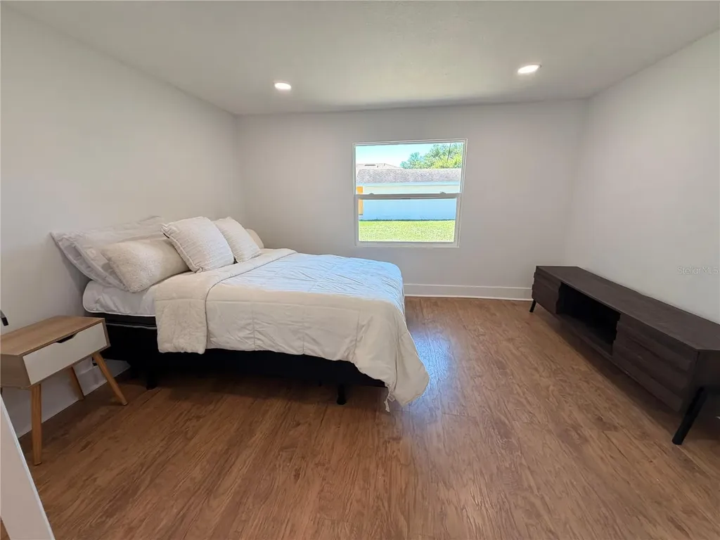 211 Bayshore Drive Orlando FL 32805
