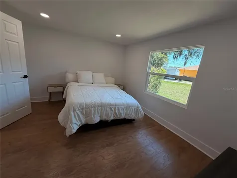 211 Bayshore Drive Orlando FL 32805