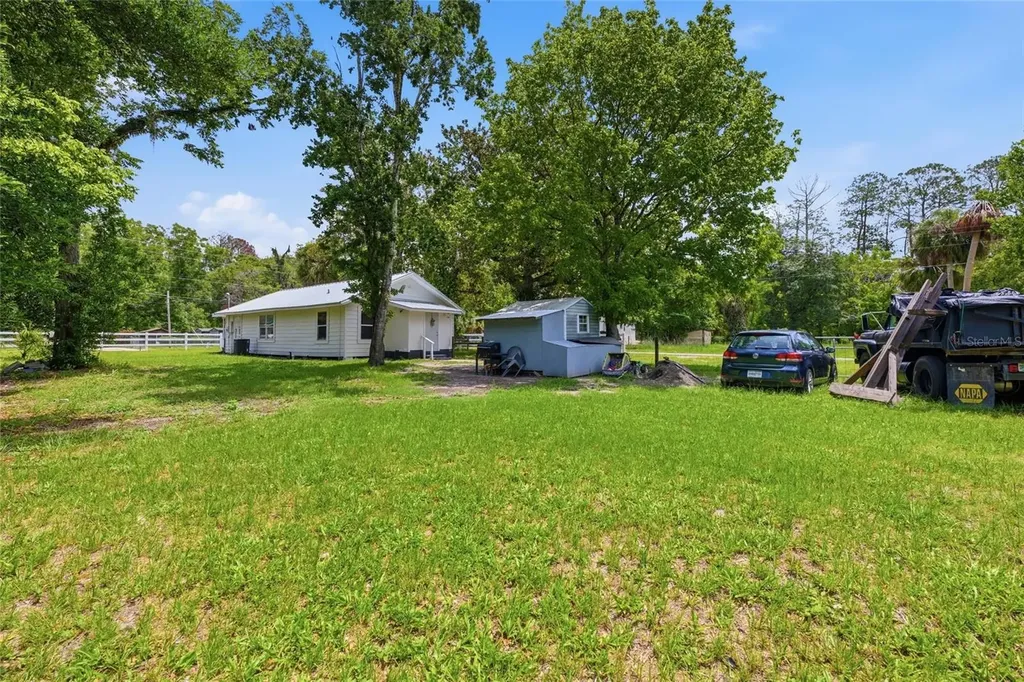 5570 Navarre Avenue Hampton FL 32044