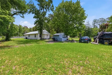 5570 Navarre Avenue Hampton FL 32044
