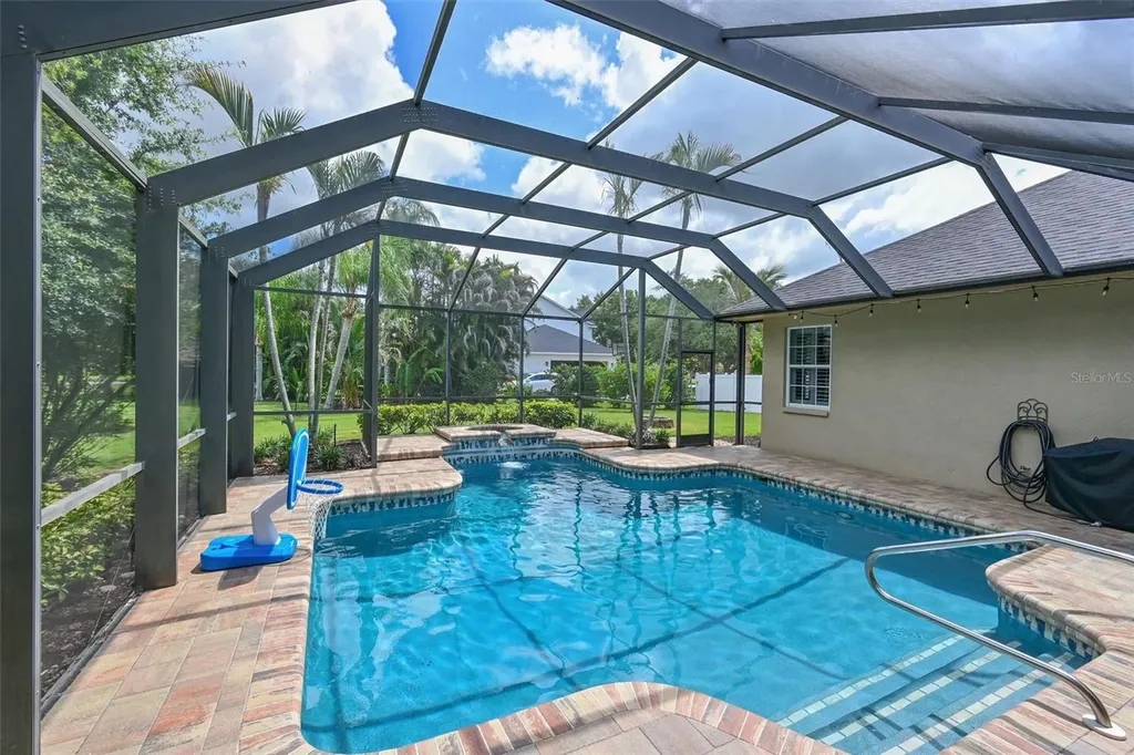 15207 21st Avenue E Bradenton FL 34212