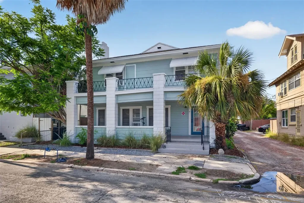633 7th Avenue N St Petersburg FL 33701