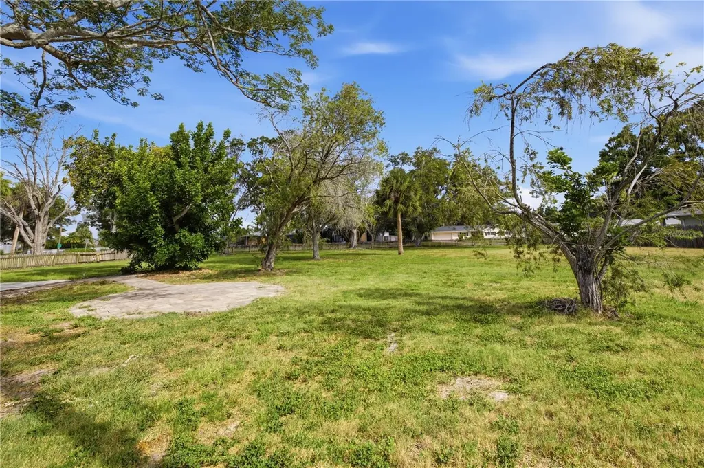 698 Villagrande Avenue S St Petersburg FL 33707