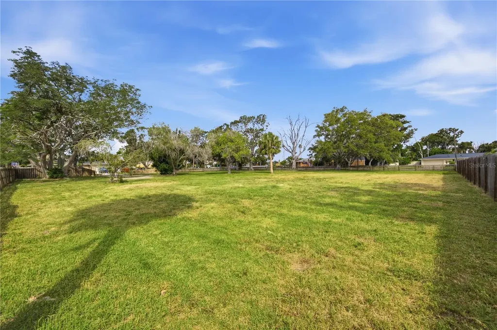 698 Villagrande Avenue S St Petersburg FL 33707