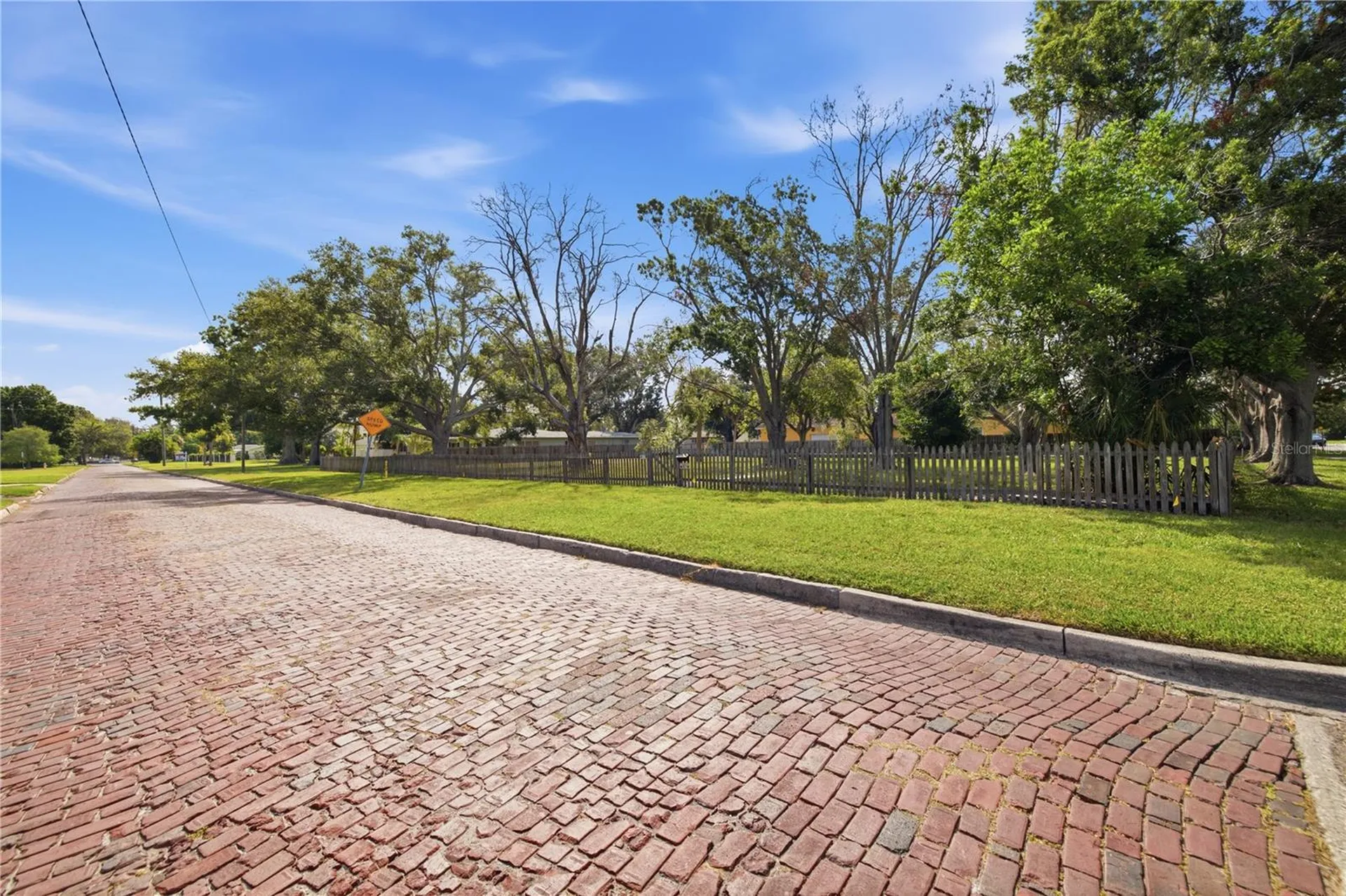 698 Villagrande Avenue S St Petersburg FL 33707