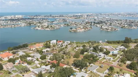 698 Villagrande Avenue S St Petersburg FL 33707