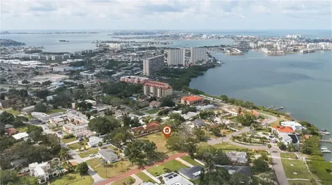 698 Villagrande Avenue S St Petersburg FL 33707