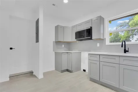 3504 S Nashville Avenue Orlando FL 32839
