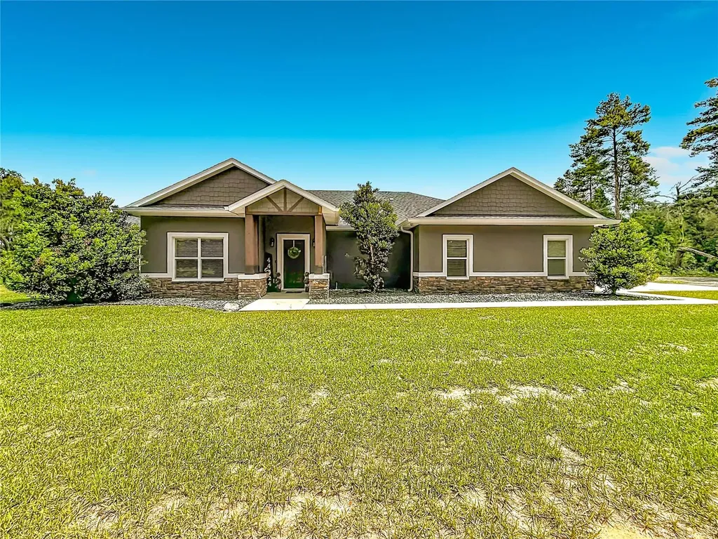 44524 Cross Country Boulevard Altoona FL 32702