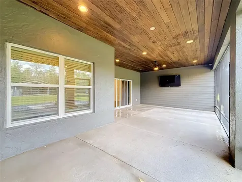 44524 Cross Country Boulevard Altoona FL 32702