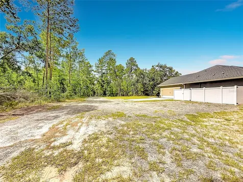 44524 Cross Country Boulevard Altoona FL 32702
