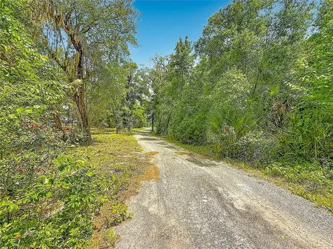 44524 Cross Country Boulevard Altoona FL 32702