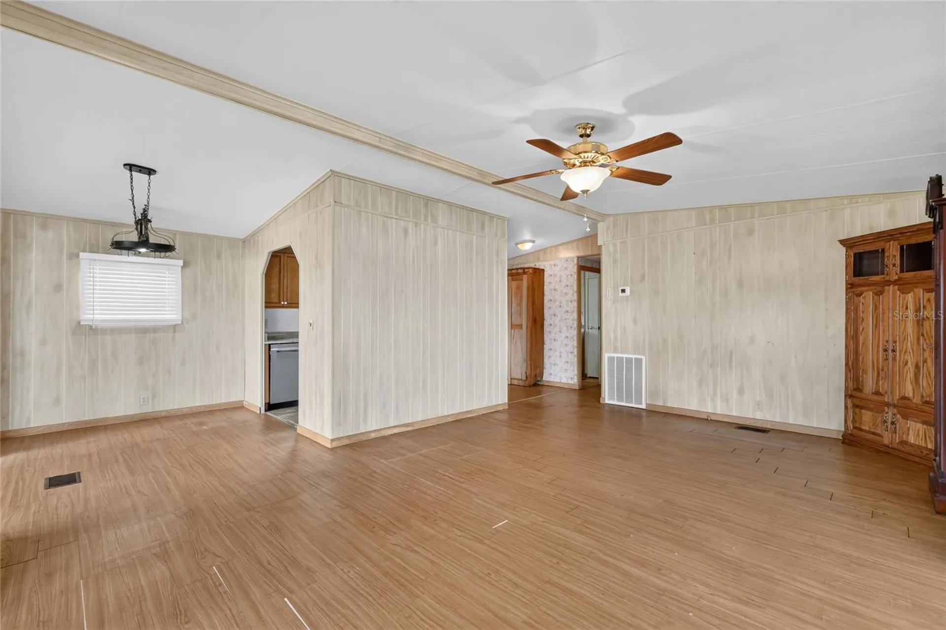 1610 Sunshine Lane Tavares FL 32778