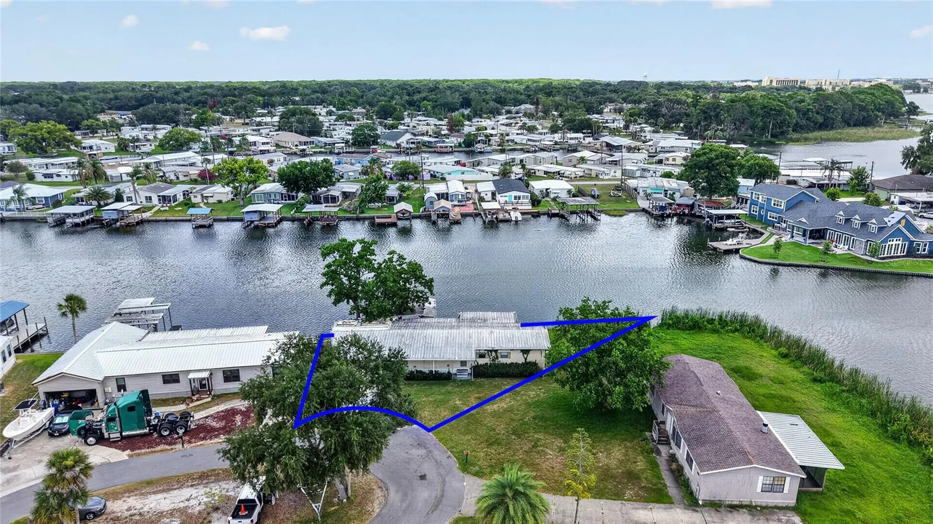 1610 Sunshine Lane Tavares FL 32778