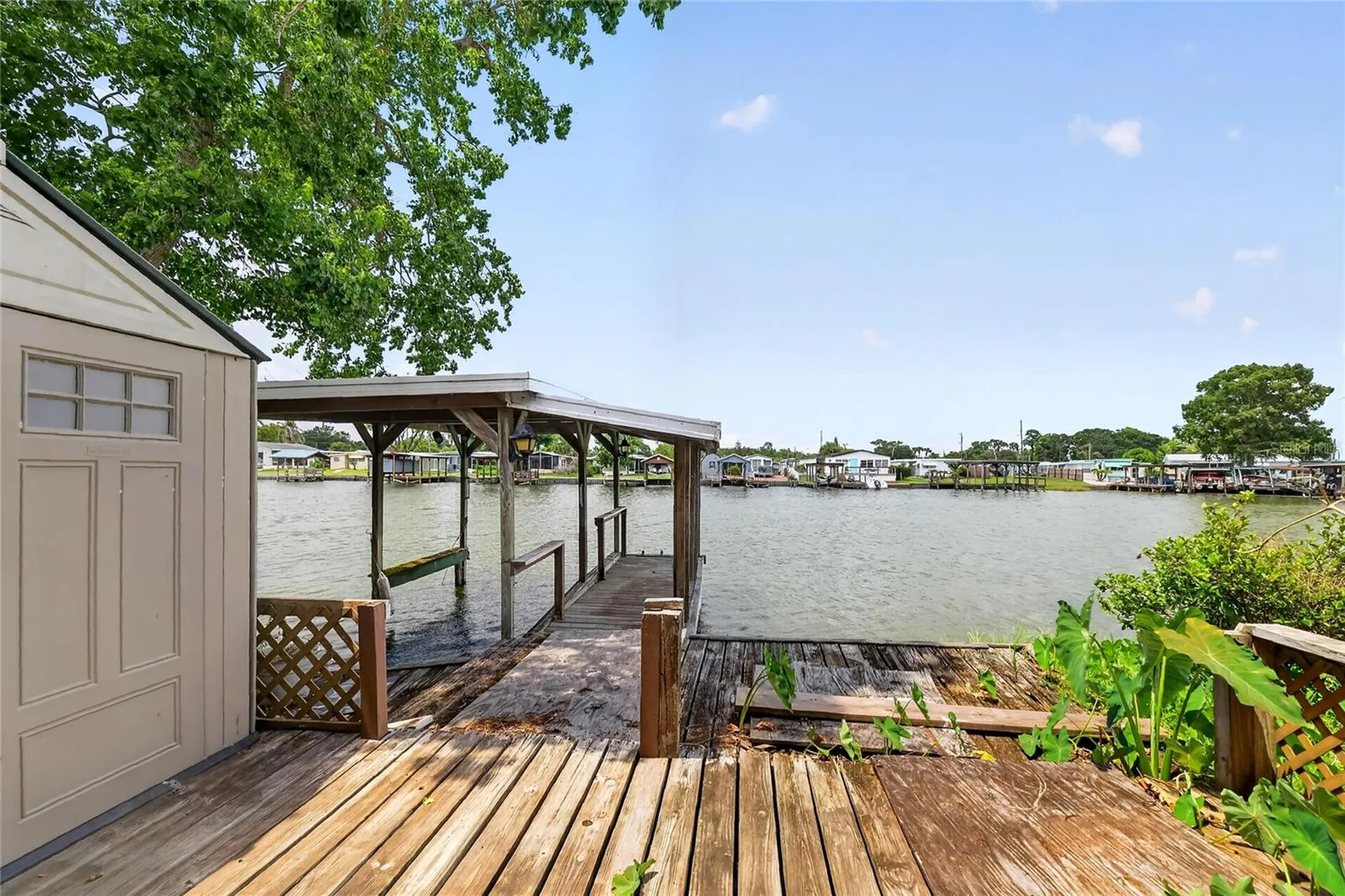 1610 Sunshine Lane Tavares FL 32778