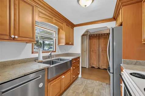 1610 Sunshine Lane Tavares FL 32778