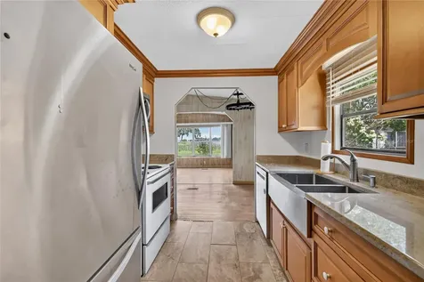 1610 Sunshine Lane Tavares FL 32778