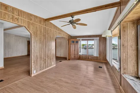 1610 Sunshine Lane Tavares FL 32778