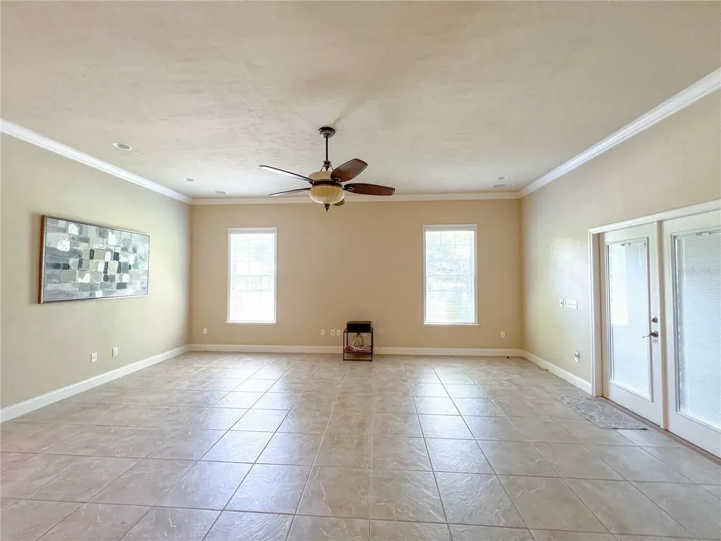9048 SW 76th Avenue Gainesville FL 32608