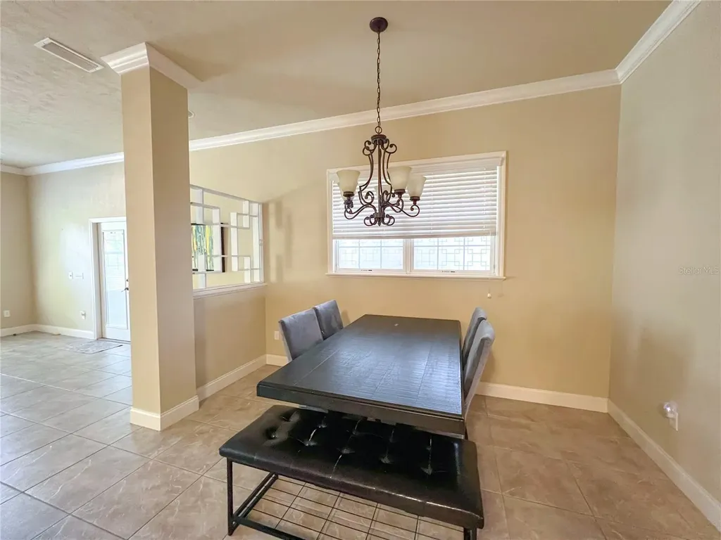 9048 SW 76th Avenue Gainesville FL 32608